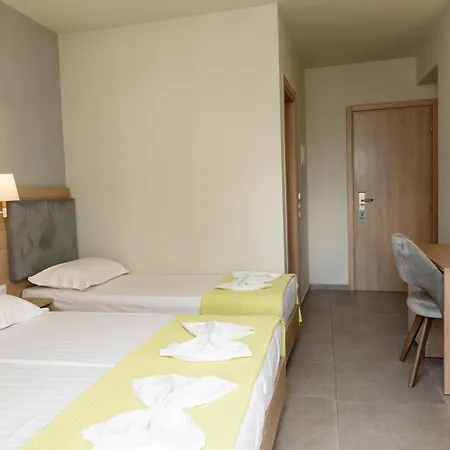 Regina Mare Hotell 3*