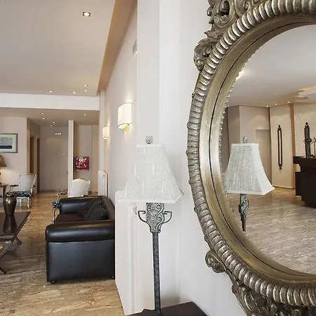 Regina Mare Hotell 3*