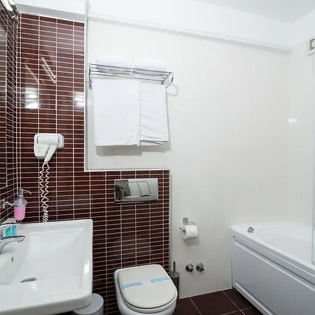 Regina Mare Hotell 3*