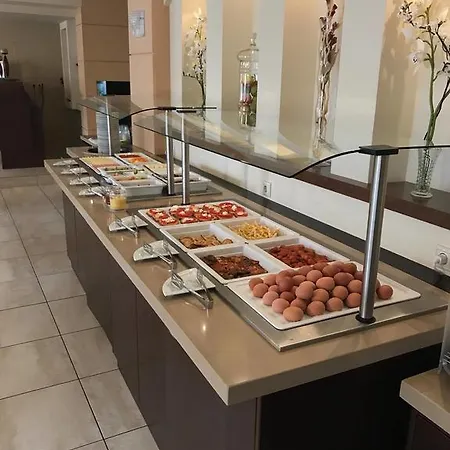 فندق Regina Mare 3*